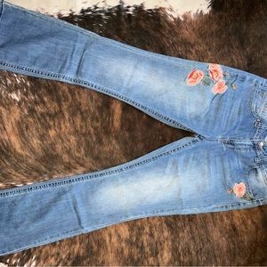 Shyanne Boot Cut Jeans size 31